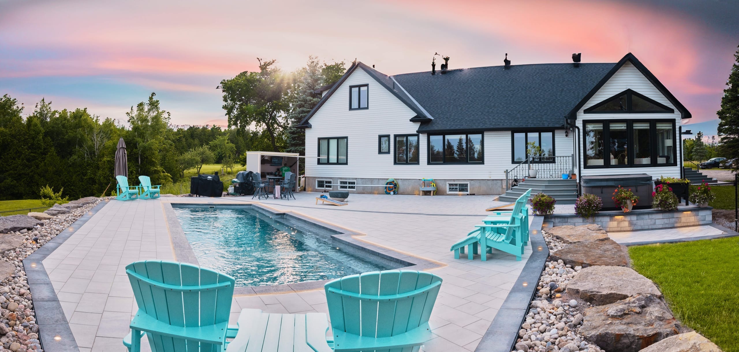 Poolside Outdoor Kitchen & Raised Patios — Kanata — 1