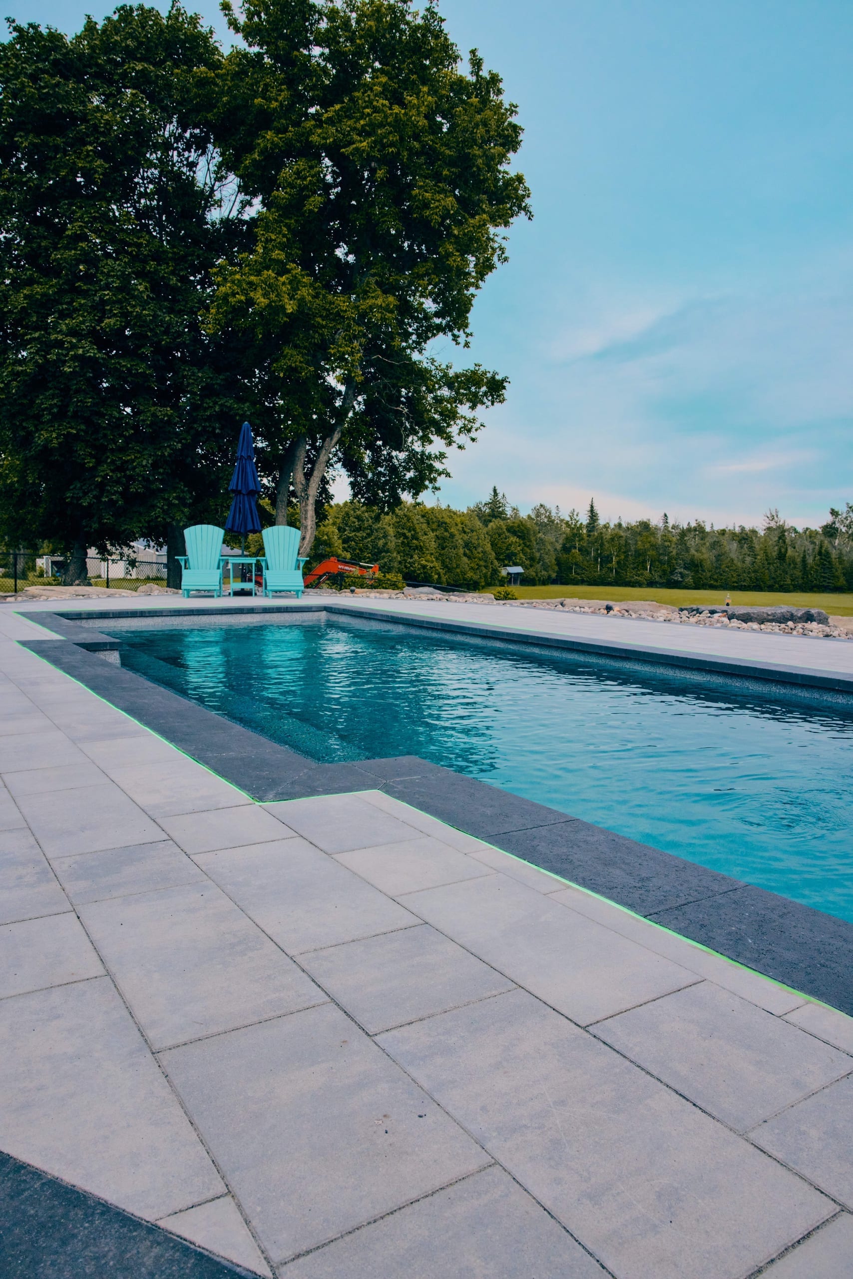 Poolside Outdoor Kitchen & Raised Patios — Kanata — 9