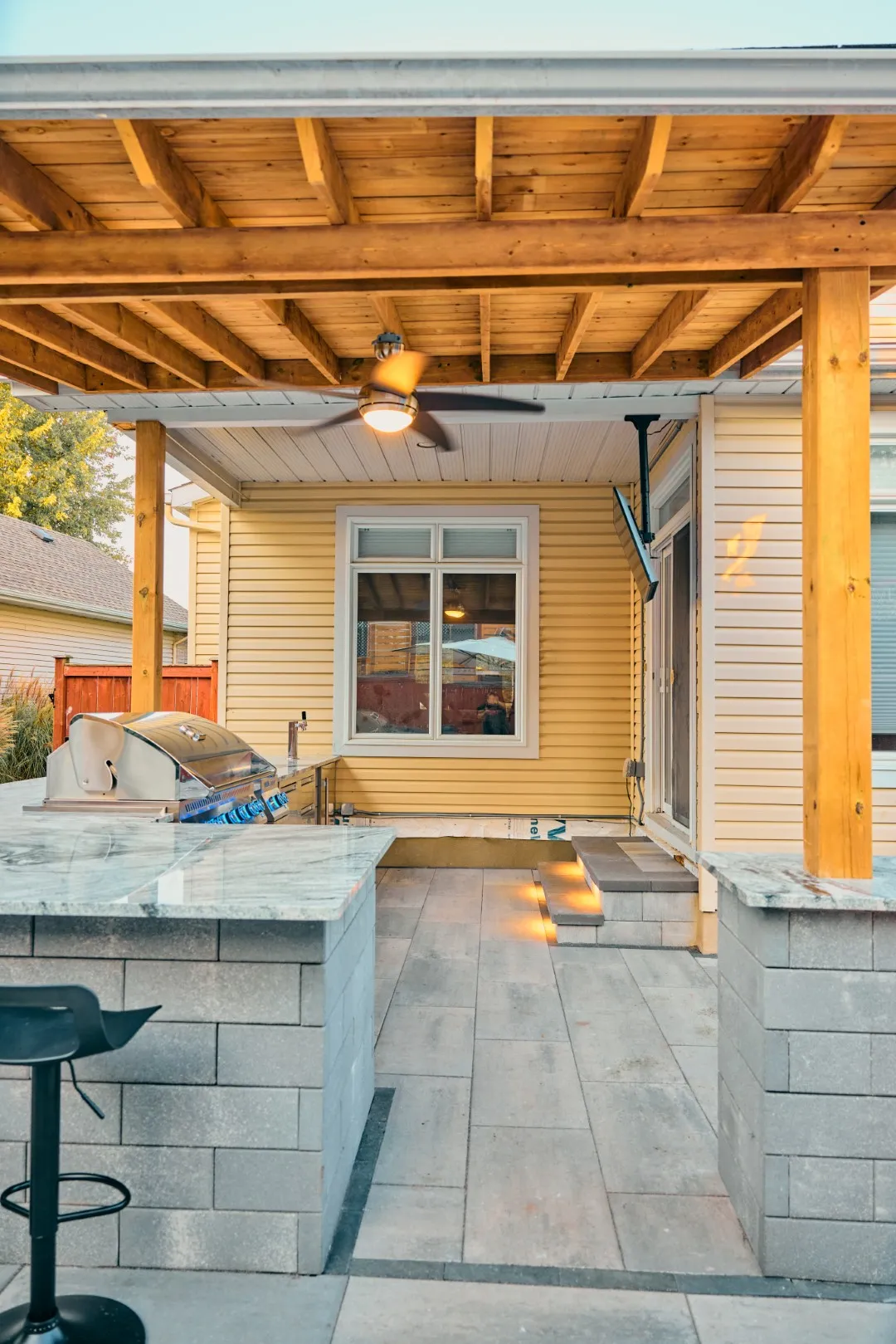 Outdoor Kitchen & Poolside Patio — Ottawa — 6