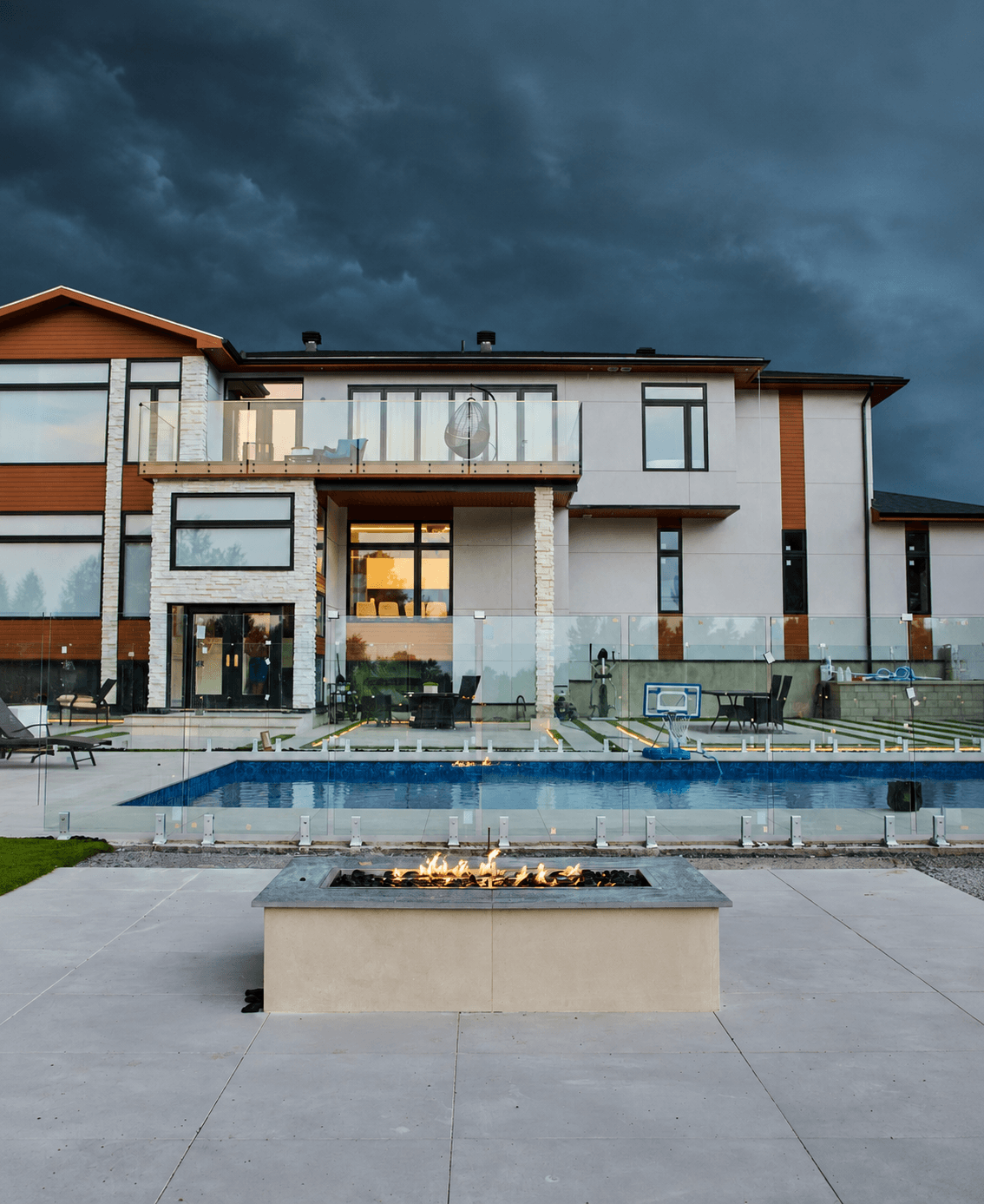 Outdoor Porcelain Tile & Lakeview Retreat — Greely