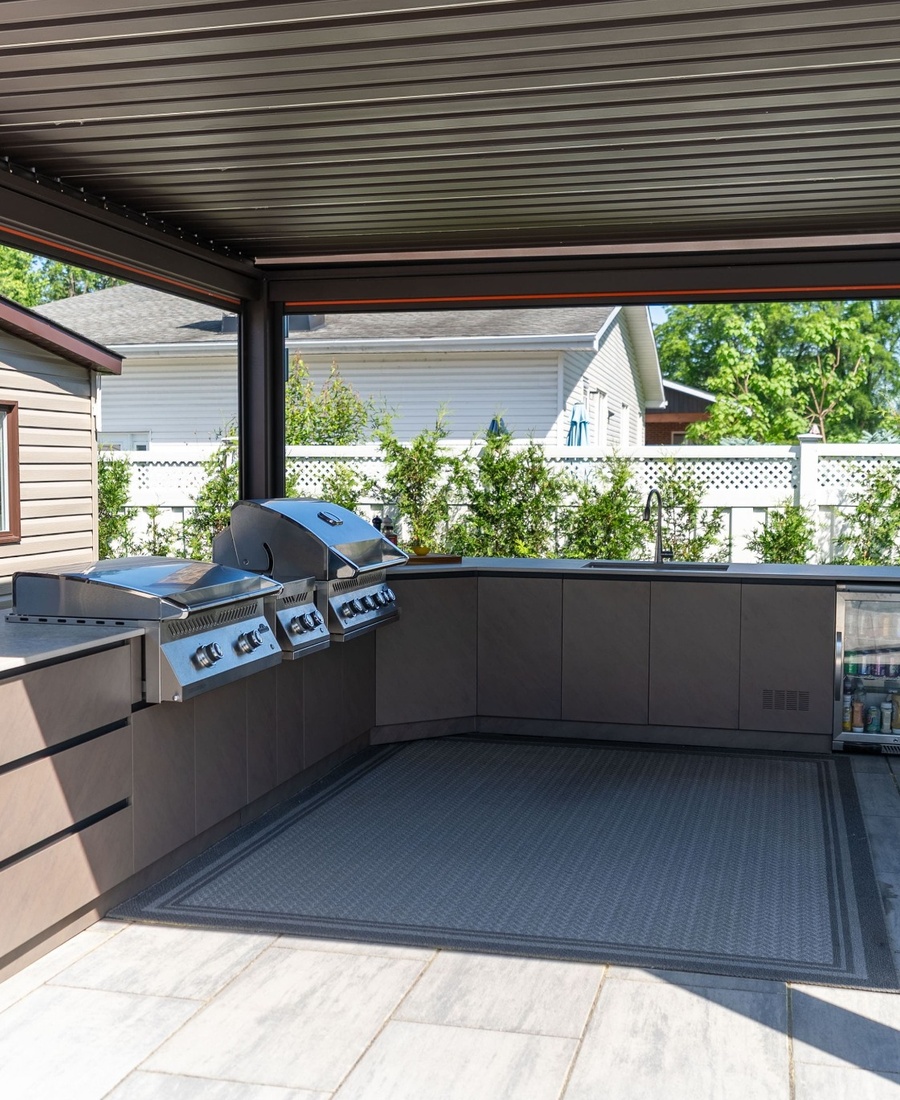 Outdoor Kitchens