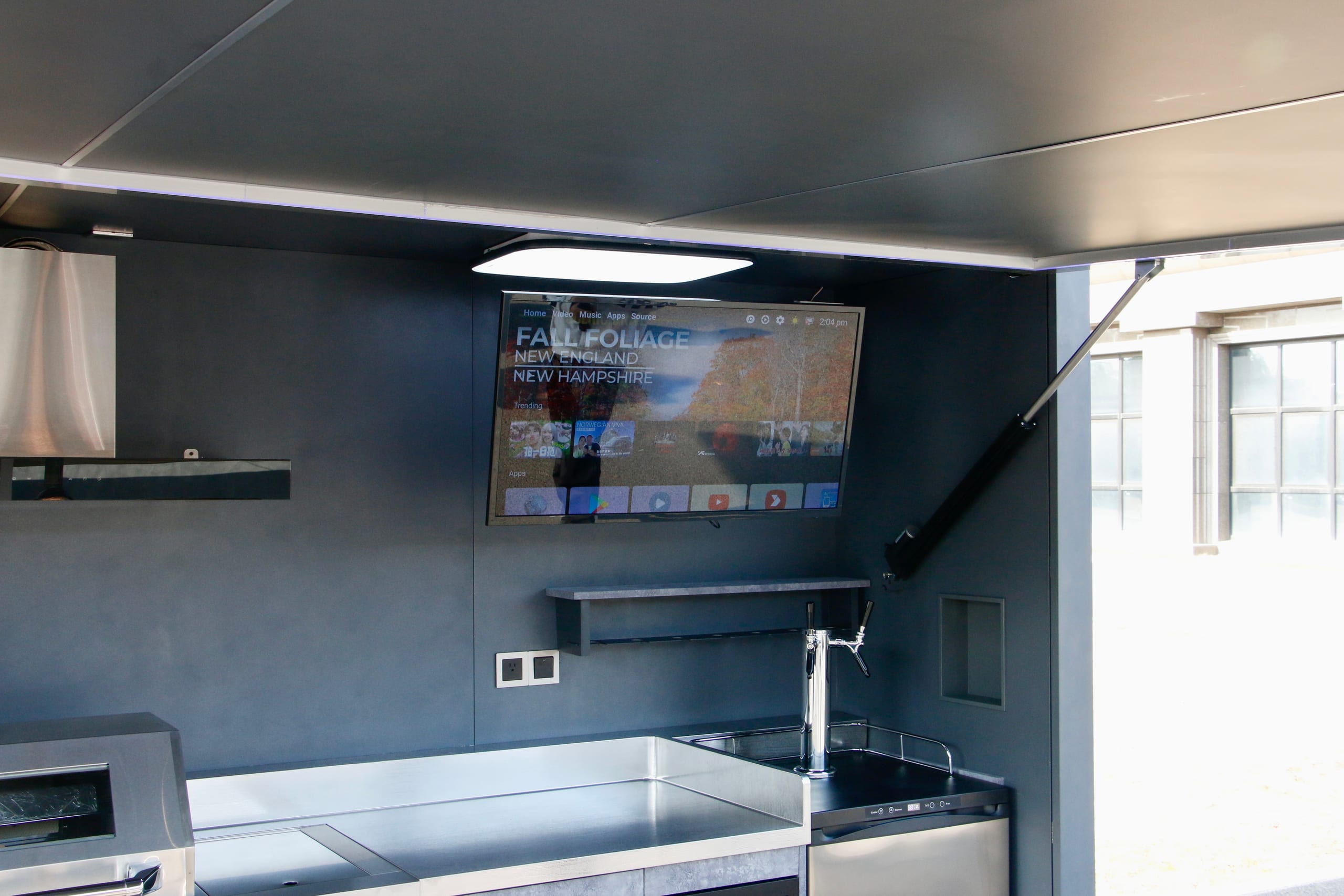 Custom Stainless Steel Outdoor Kitchens in Ottawa — 6