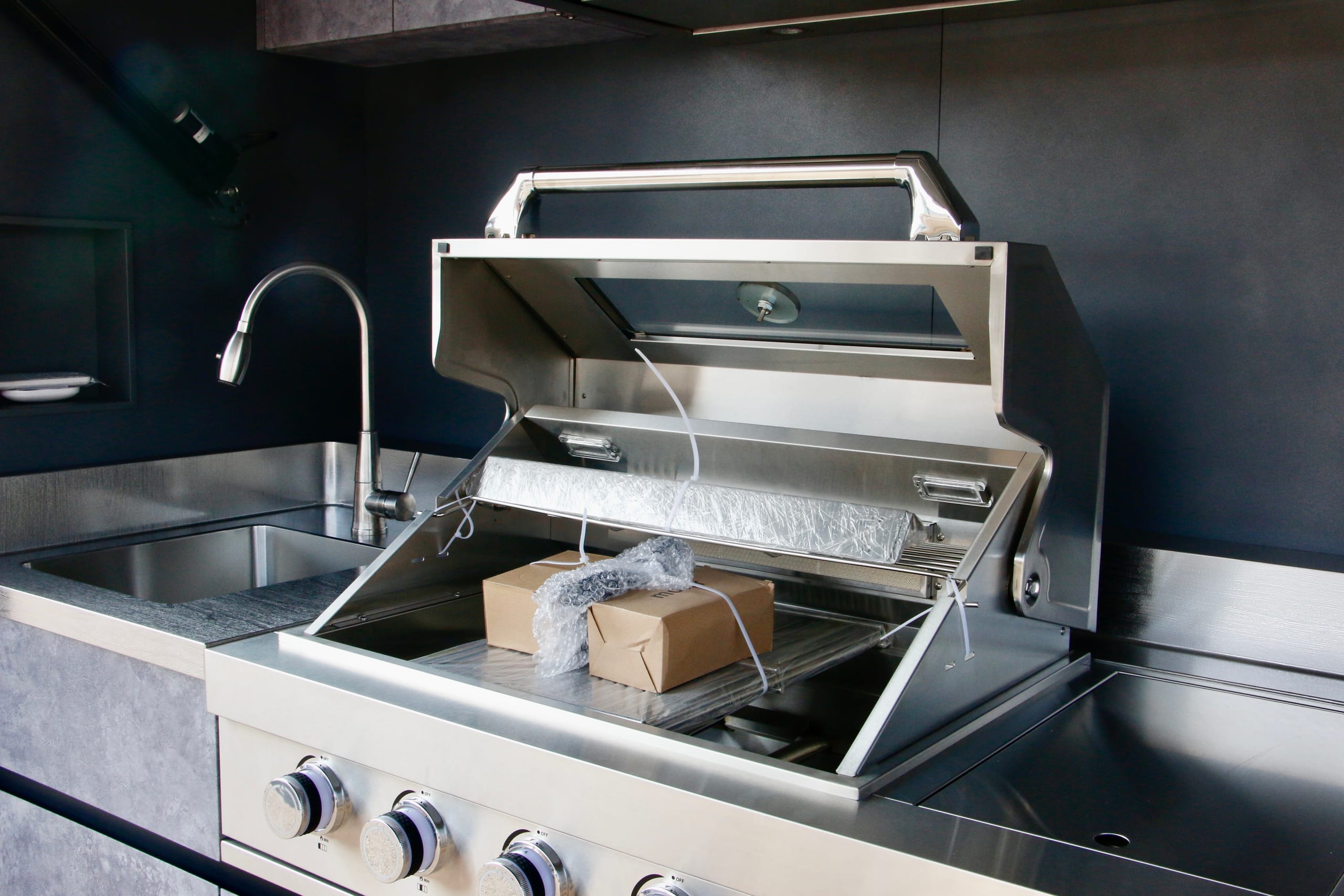 Custom Stainless Steel Outdoor Kitchens in Ottawa — 8