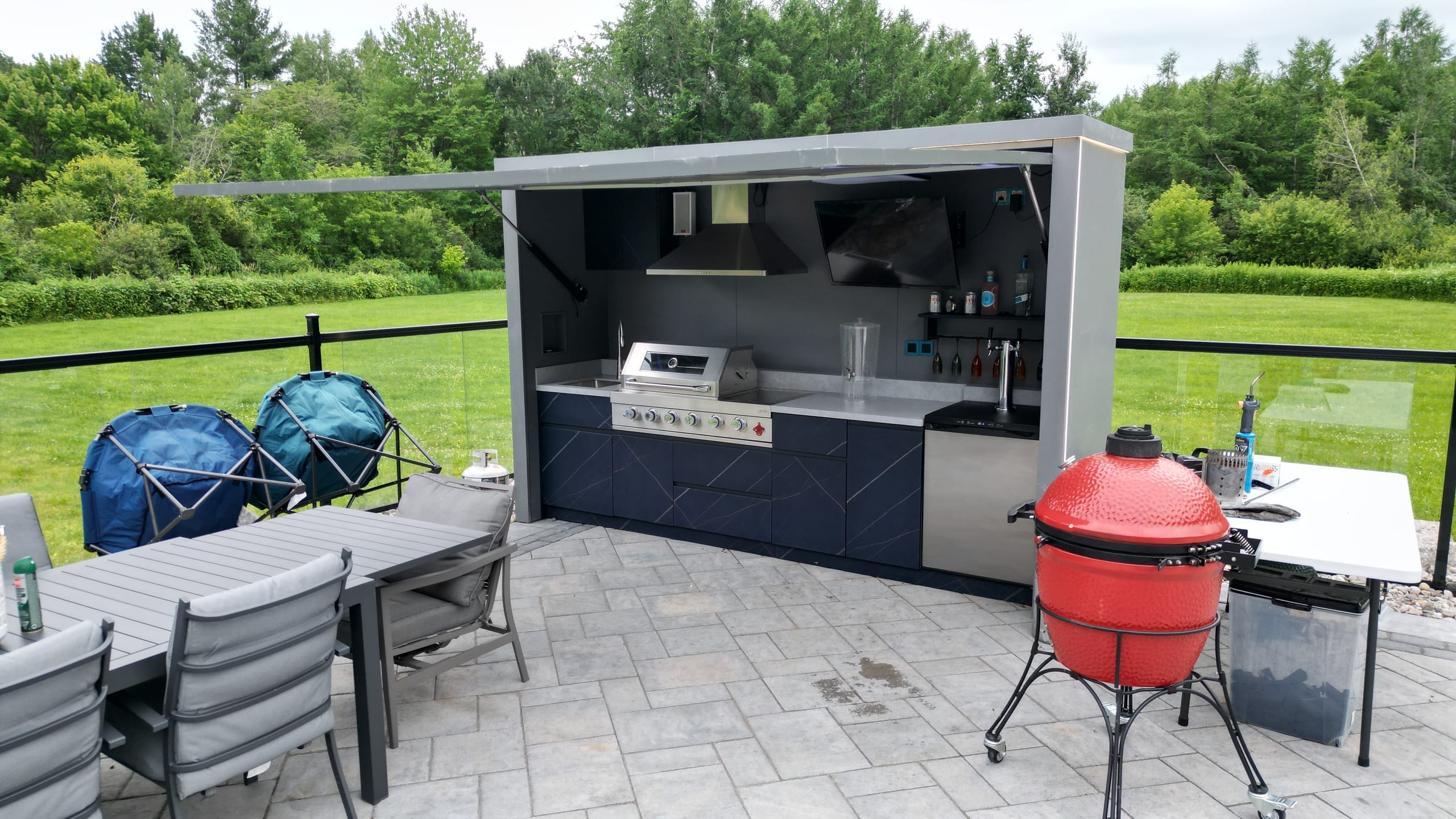 Custom Stainless Steel Outdoor Kitchens in Ottawa — 11