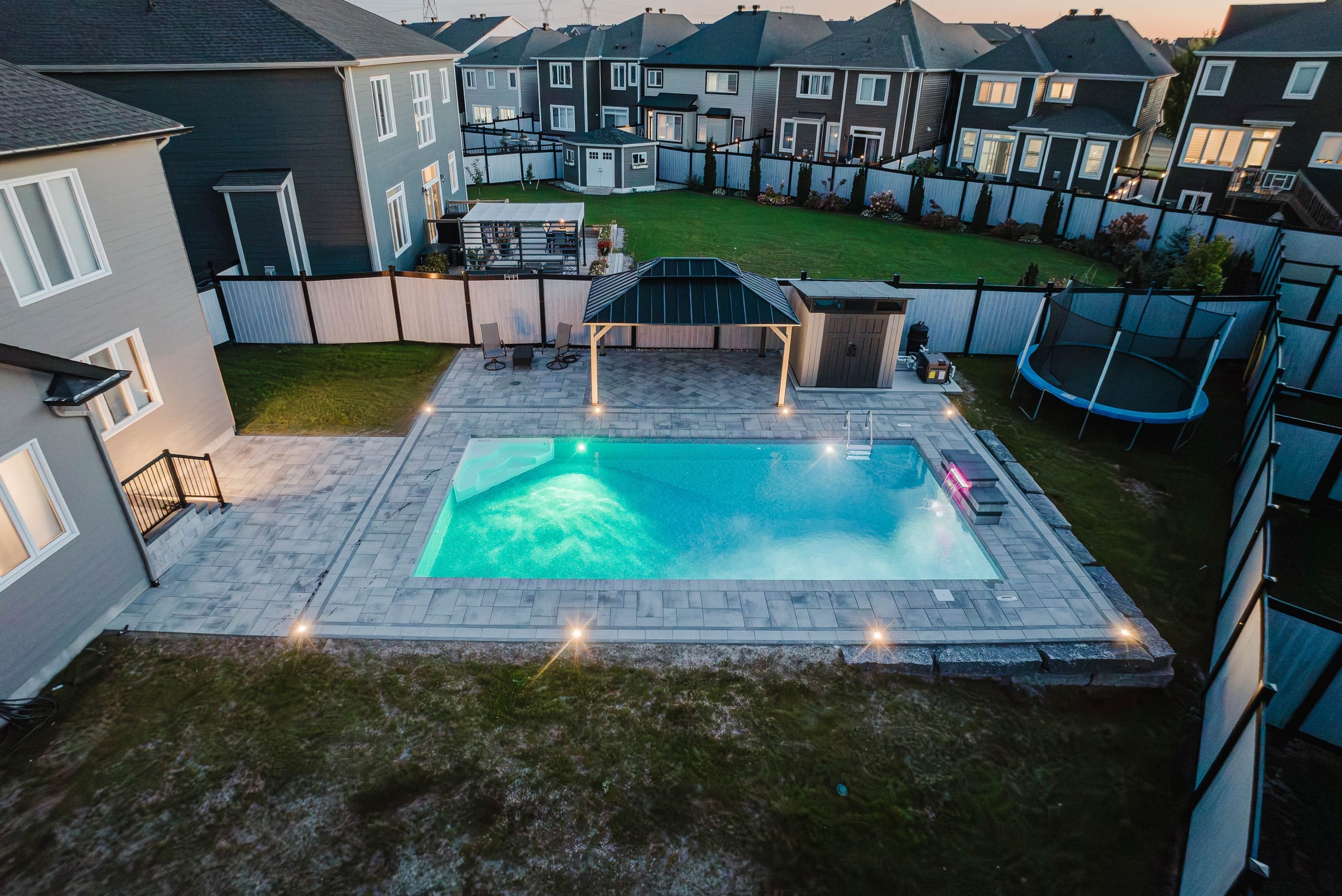 Custom Vinyl Liner Pool & Interlock Backyard — Stittsville — 9
