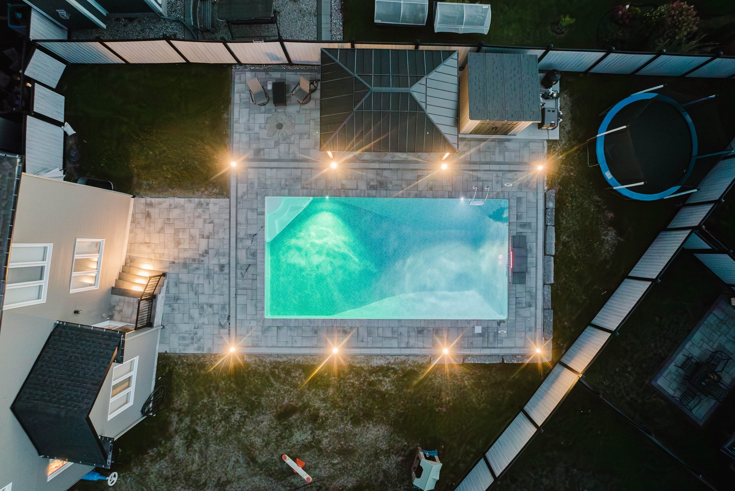 Custom Vinyl Liner Pool & Interlock Backyard — Stittsville — 11