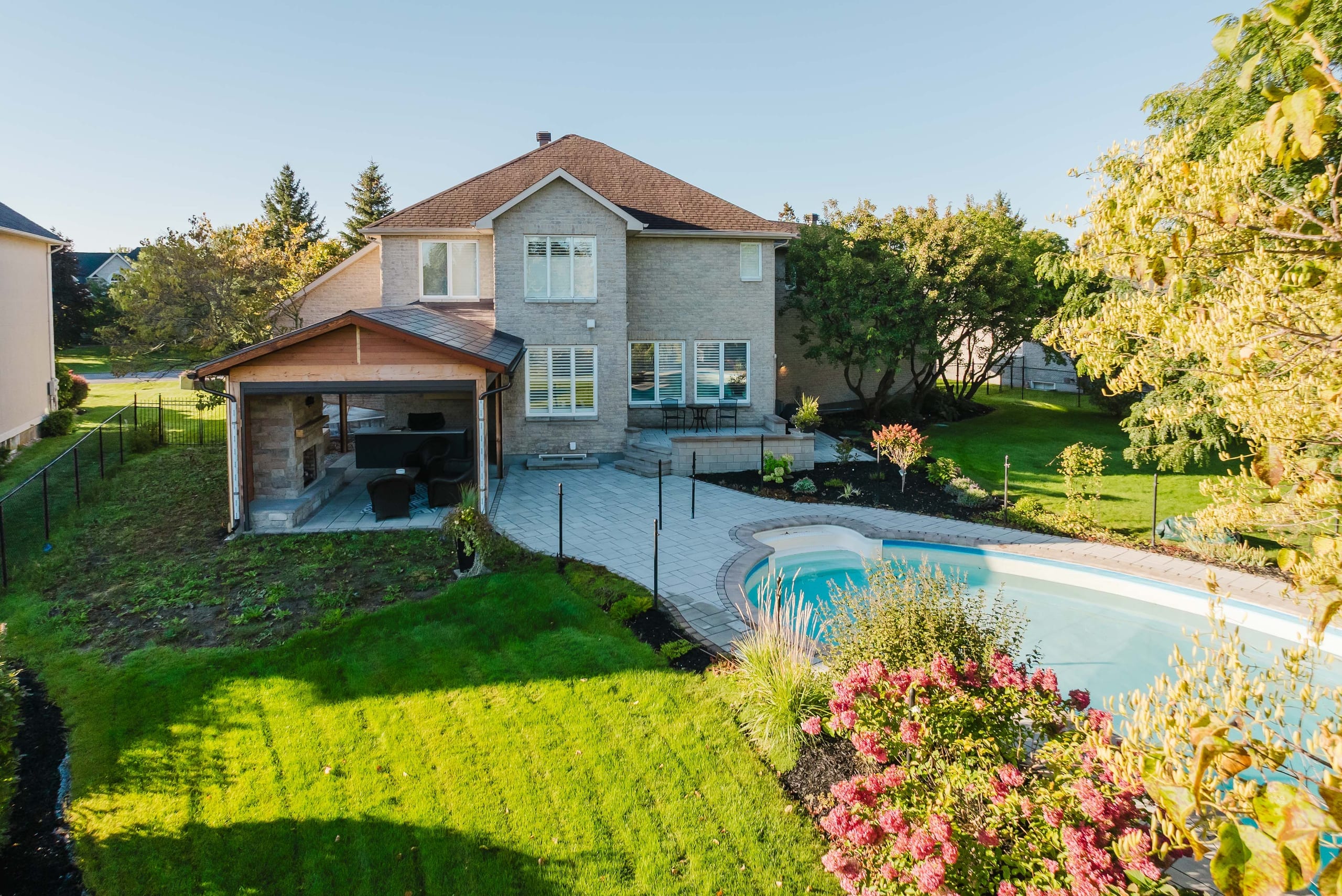 Custom Outdoor Living Design-Build — Manotick — 10