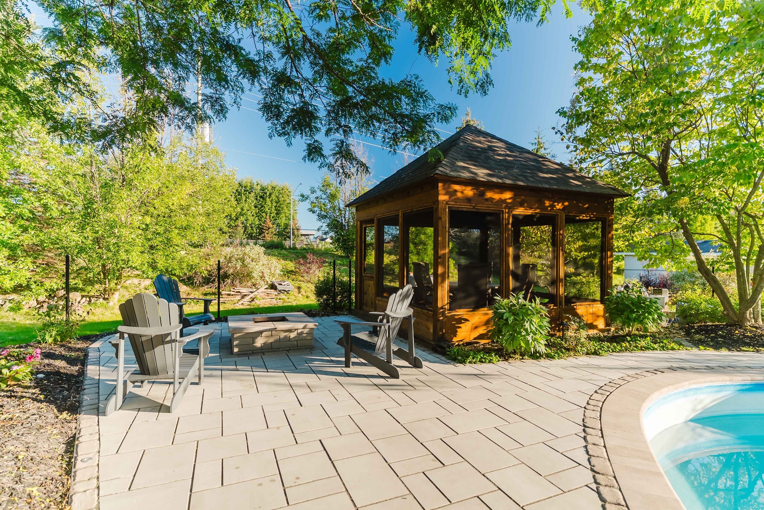 Custom Outdoor Living Design-Build — Manotick — 11