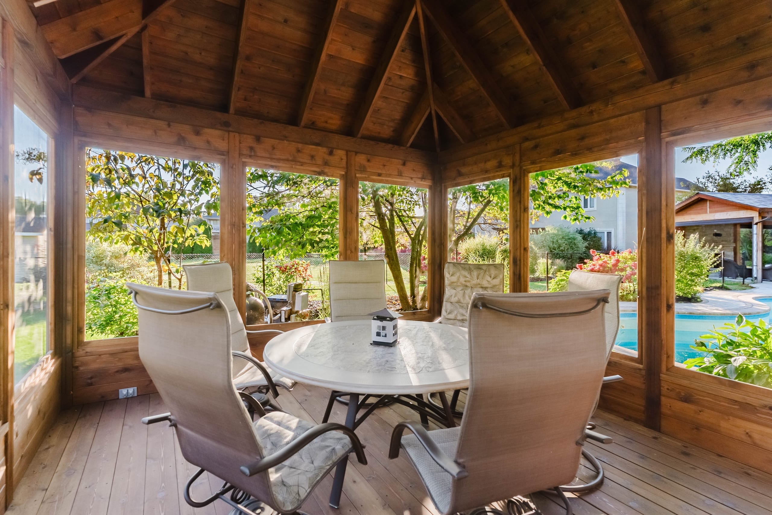 Custom Outdoor Living Design-Build — Manotick — 14