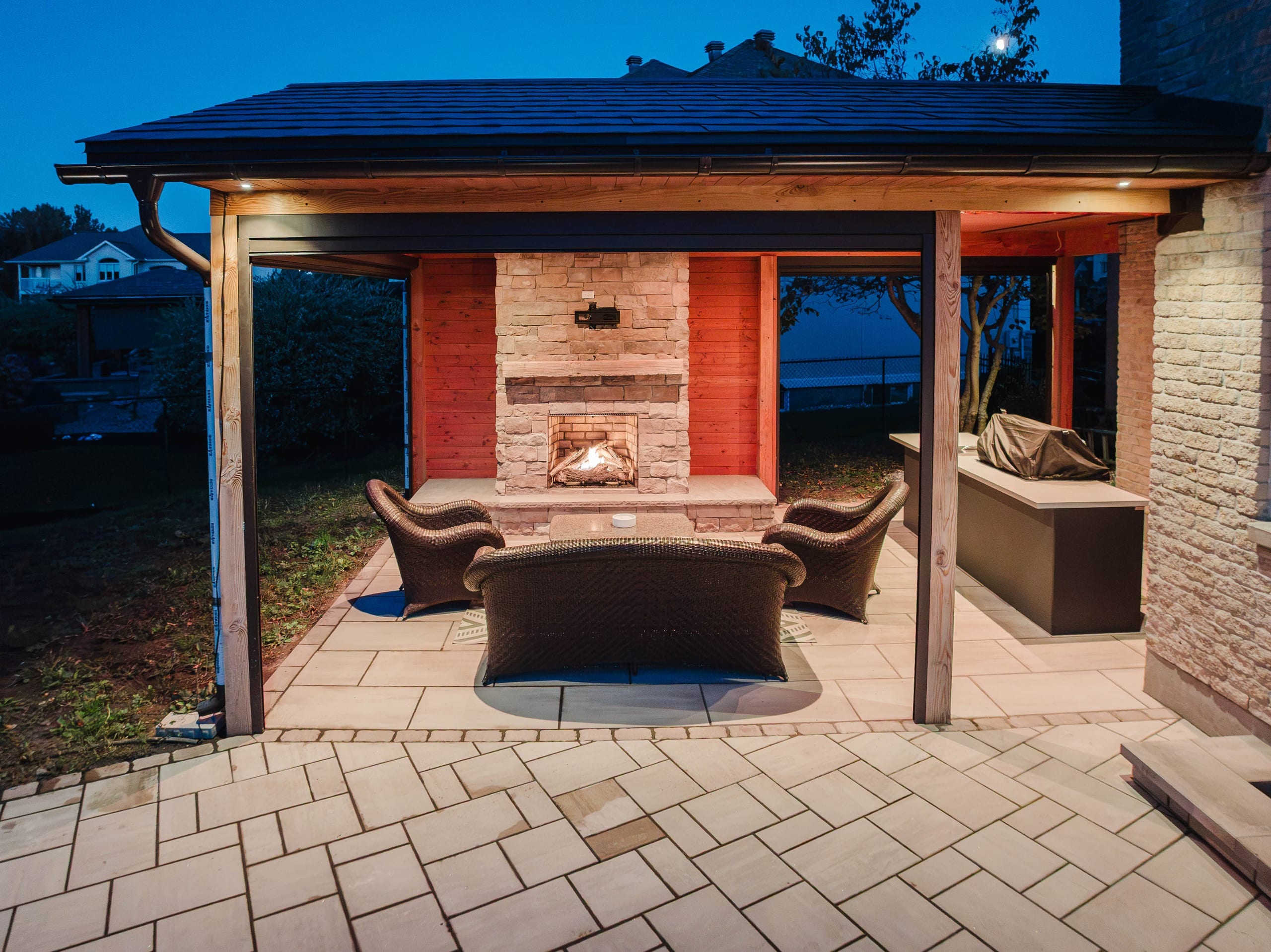 Custom Outdoor Living Design-Build — Manotick — 19