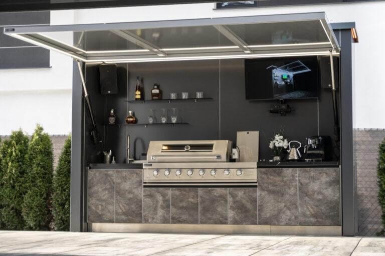 Custom Stainless Steel Outdoor Kitchens in Ottawa