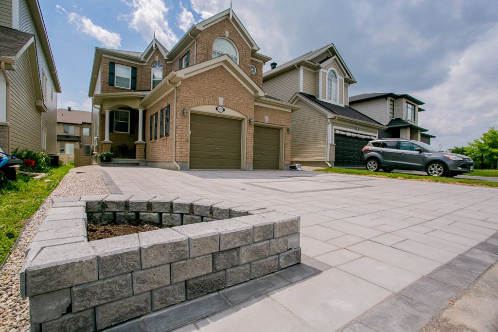 Residential interlocking driveway