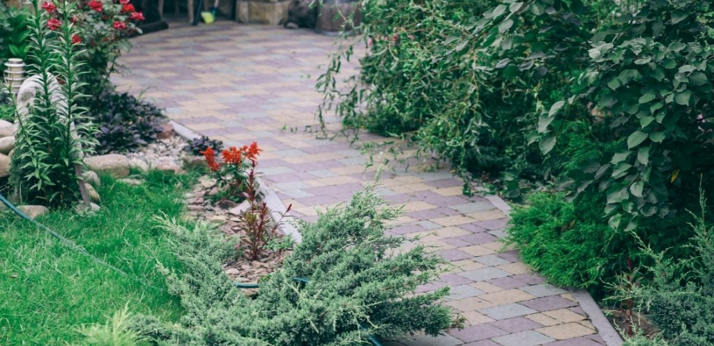 Flagstone walkway