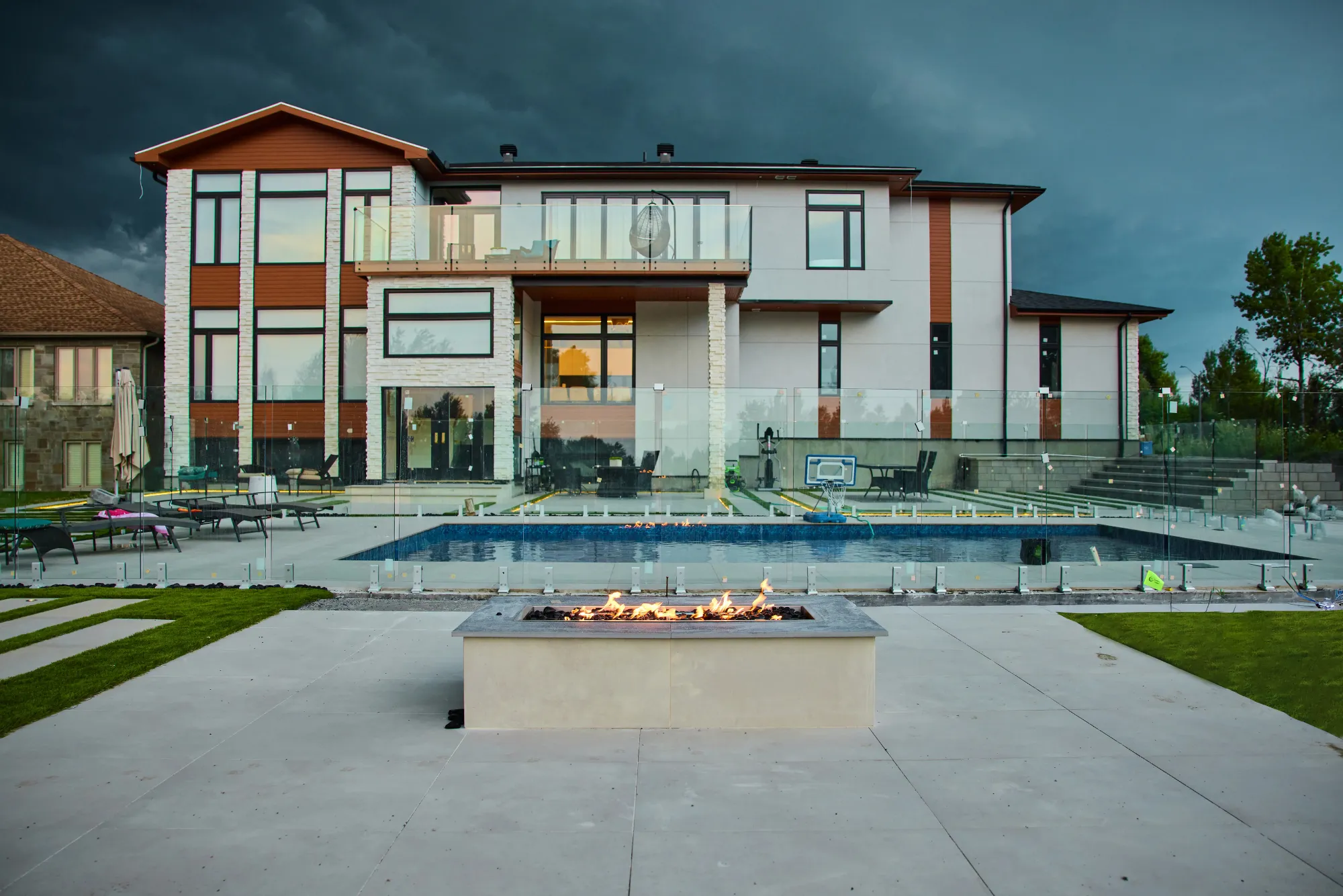 modern outdoor living project